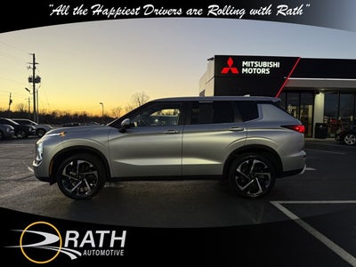 2024 Mitsubishi Outlander SE