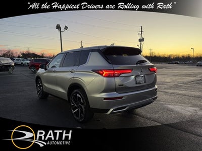 2024 Mitsubishi Outlander SE