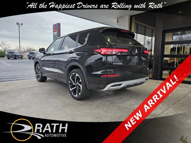 2024 Mitsubishi Outlander SE