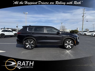 2026 Mitsubishi Outlander SE