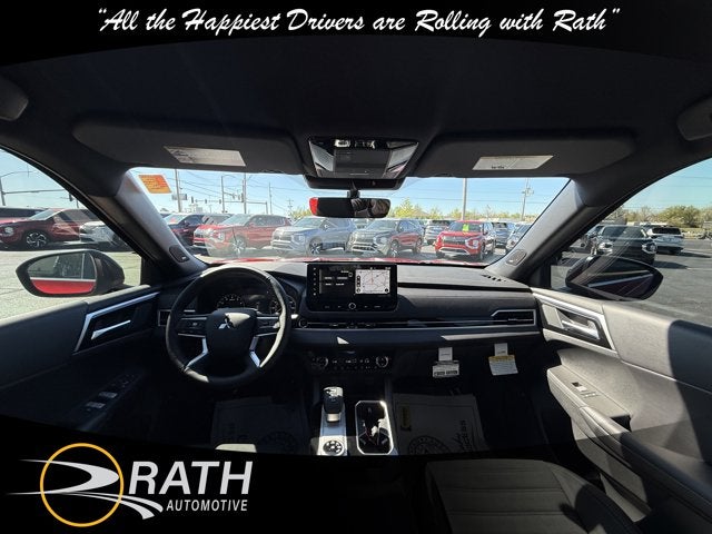 2026 Mitsubishi Outlander LE