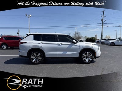 2026 Mitsubishi Outlander SE