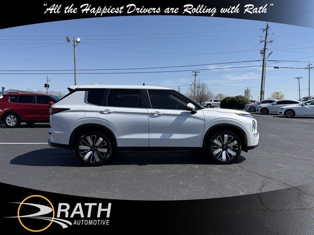 2026 Mitsubishi Outlander SE