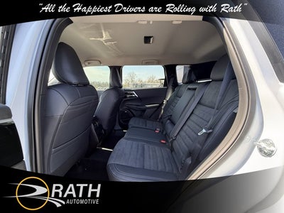 2026 Mitsubishi Outlander SE