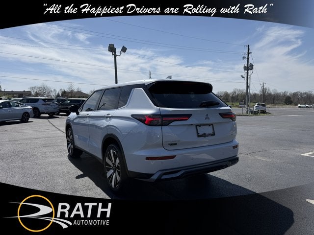 2026 Mitsubishi Outlander SE