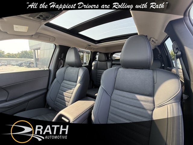 2026 Mitsubishi Outlander SE Tech Package