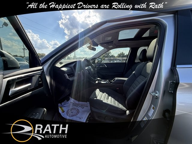 2026 Mitsubishi Outlander SE Tech Package