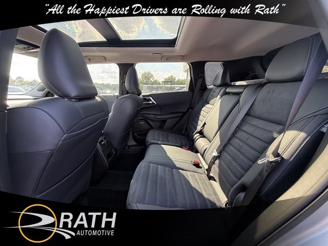 2026 Mitsubishi Outlander SE Tech Package