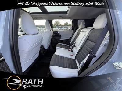 2026 Mitsubishi Outlander SE Tech Package