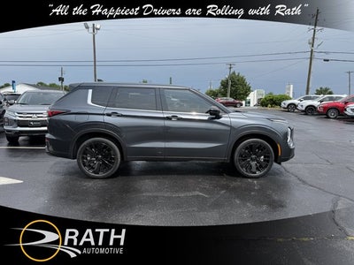 2026 Mitsubishi Outlander LE