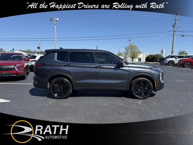 2026 Mitsubishi Outlander LE