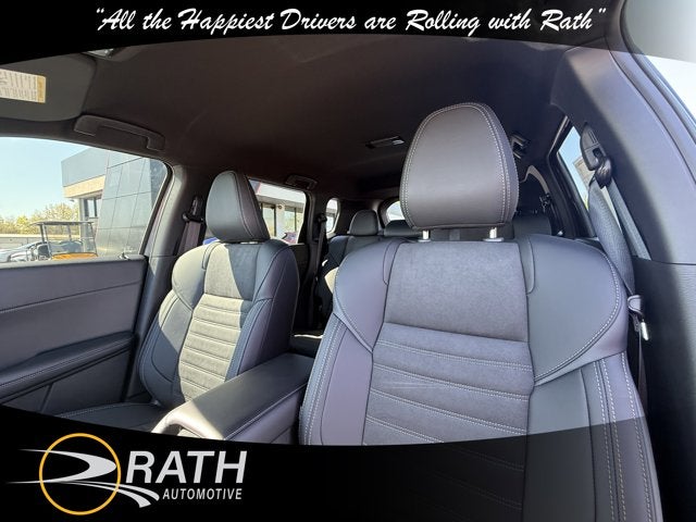 2026 Mitsubishi Outlander LE