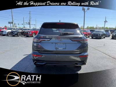 2026 Mitsubishi Outlander LE