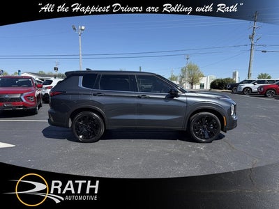 2026 Mitsubishi Outlander LE
