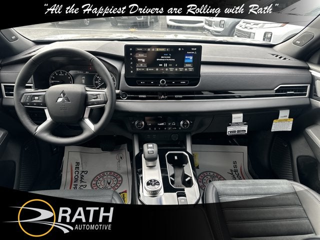 2026 Mitsubishi Outlander LE