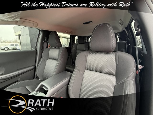 2025 Mitsubishi Outlander ES