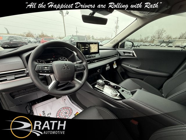 2025 Mitsubishi Outlander ES