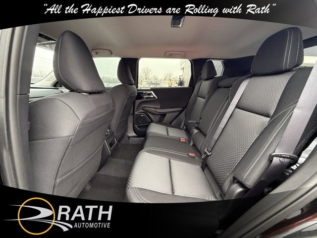 2025 Mitsubishi Outlander ES