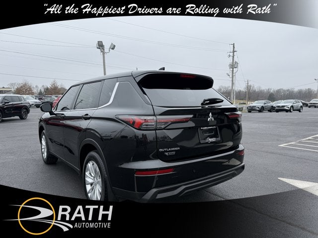 2025 Mitsubishi Outlander ES