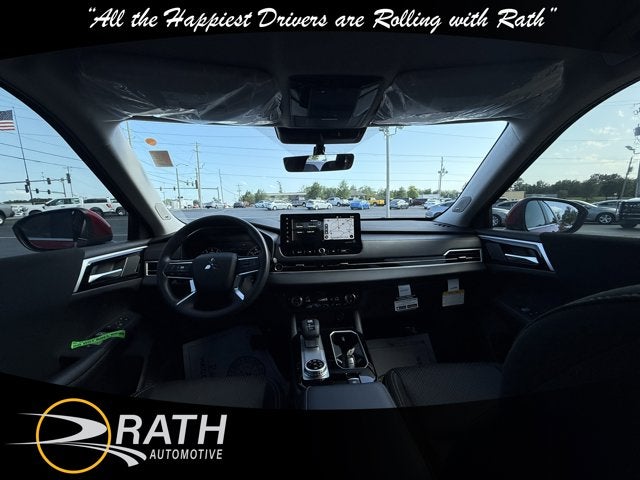 2025 Mitsubishi Outlander ES