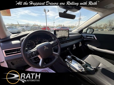 2026 Mitsubishi Outlander ES