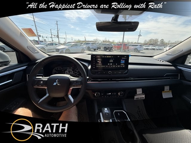 2026 Mitsubishi Outlander ES