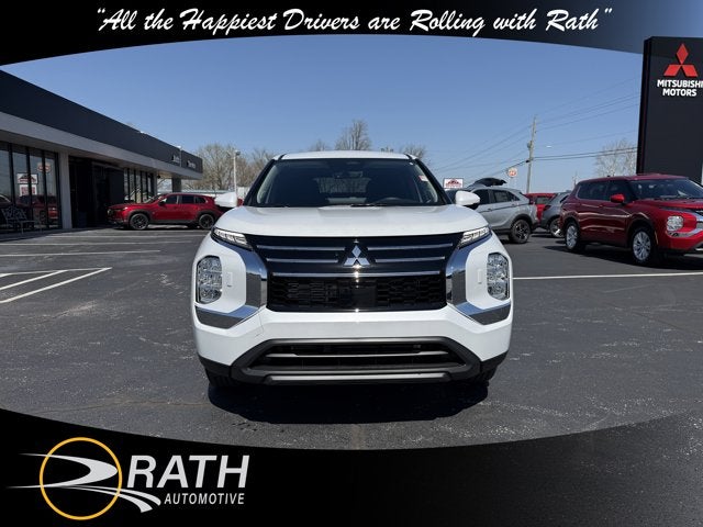 2026 Mitsubishi Outlander ES