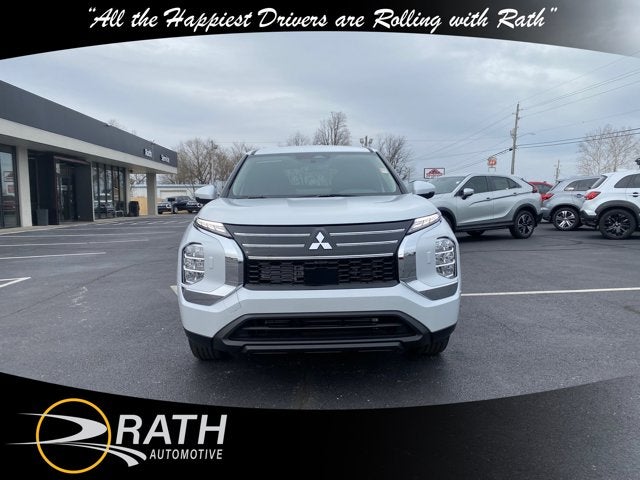 2026 Mitsubishi Outlander ES