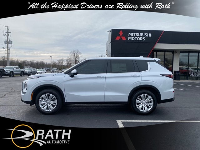 2026 Mitsubishi Outlander ES