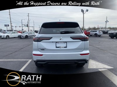 2026 Mitsubishi Outlander ES