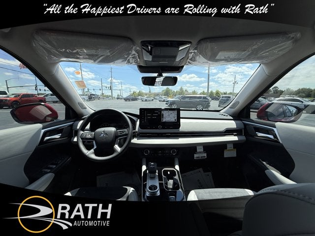 2025 Mitsubishi Outlander SE