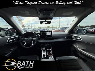 2025 Mitsubishi Outlander SE