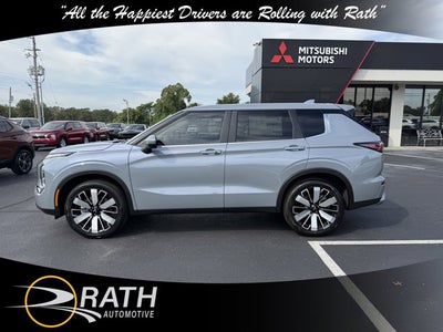 2025 Mitsubishi Outlander SE