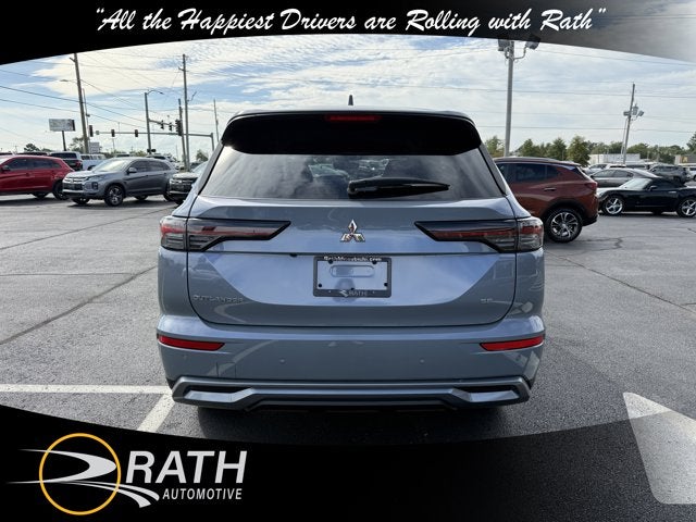 2025 Mitsubishi Outlander SE