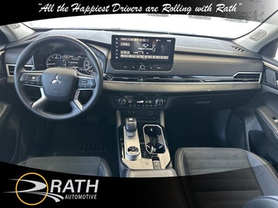 2025 Mitsubishi Outlander SE