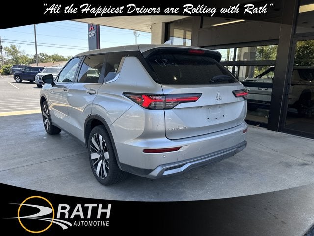 2025 Mitsubishi Outlander SE