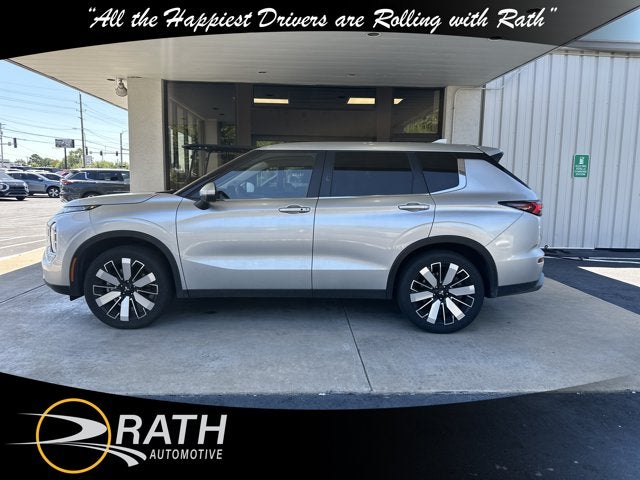2025 Mitsubishi Outlander SE