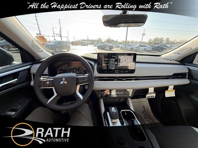 2025 Mitsubishi Outlander SE