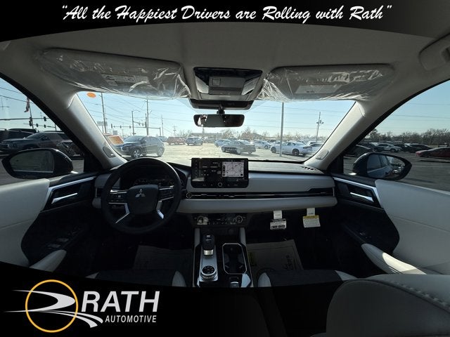 2025 Mitsubishi Outlander SE