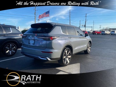 2025 Mitsubishi Outlander SE Tech Package