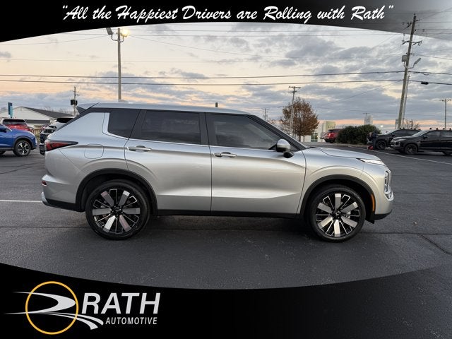 2025 Mitsubishi Outlander SE