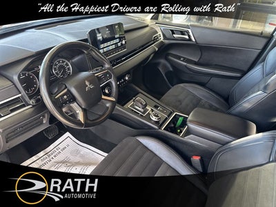 2024 Mitsubishi Outlander SE Black Edition w/Pano Roof
