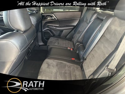 2024 Mitsubishi Outlander SE Black Edition w/Pano Roof
