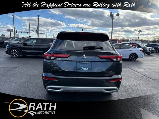 2024 Mitsubishi Outlander SE