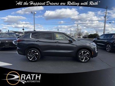 2024 Mitsubishi Outlander SE