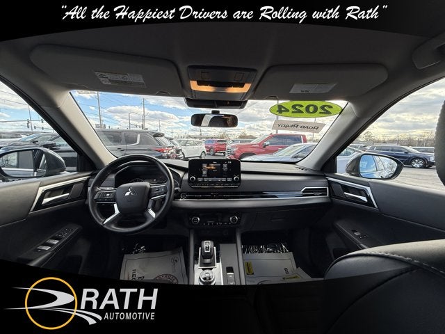 2024 Mitsubishi Outlander SE