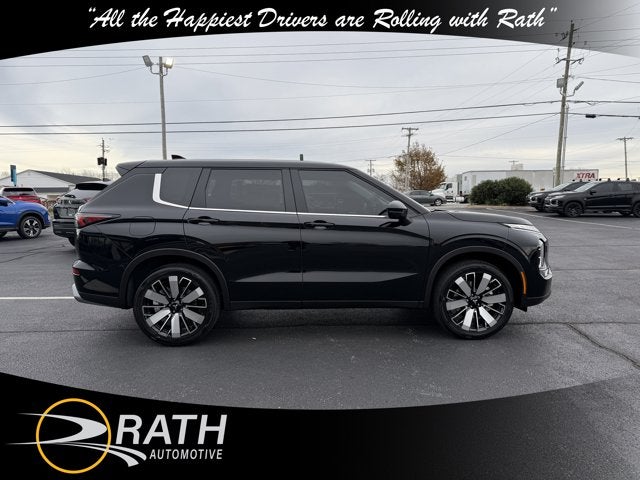 2025 Mitsubishi Outlander SE