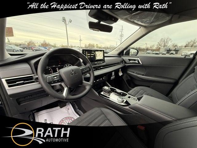 2025 Mitsubishi Outlander SE