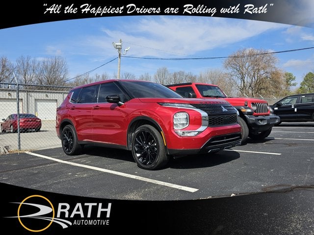 2024 Mitsubishi Outlander SE Black Edition w/Pano Roof