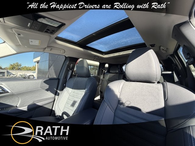 2025 Mitsubishi Outlander SE Tech Package